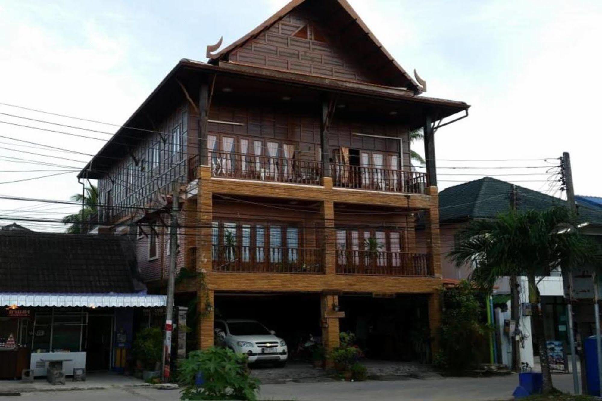 Hotel Beau And Blonde House Kamala Phuket Exterior foto